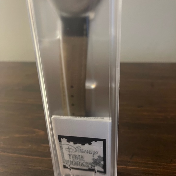 Vintage !! Disney Time Works~ Santa Mickey Mouse Watch Christmas Themed~ New! - Picture 6 of 6